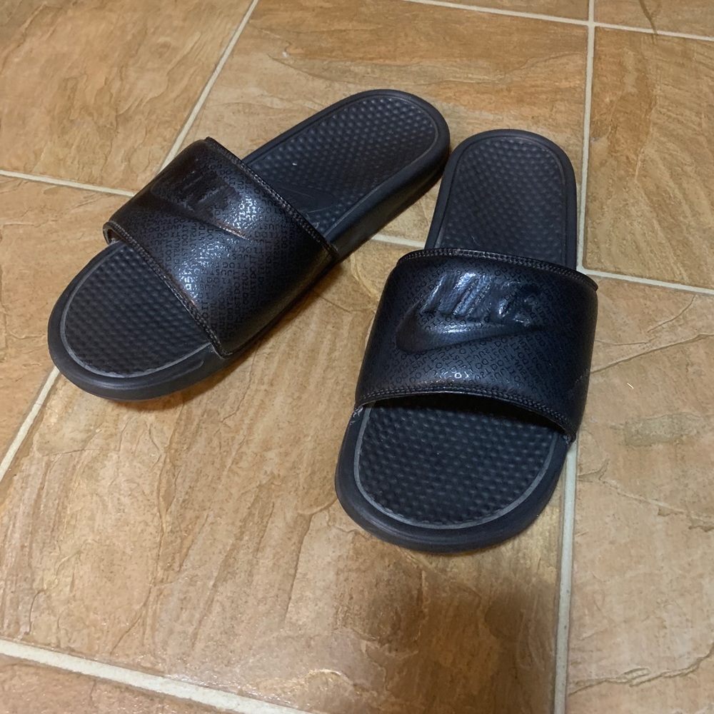 Nike slides